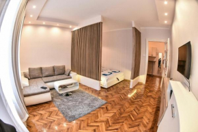 Гостиница Bojan Central Apartment  Нови-Сад